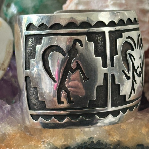 Navajo statement sterling silver ram Hopi cuff - Picture 5 of 7